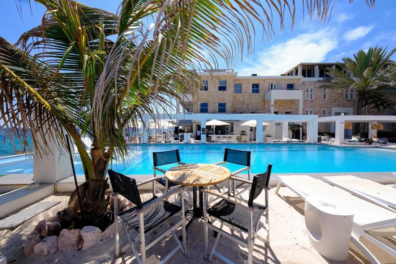 Saint Tropez Boutique Hotel Виллемстад Экстерьер фото