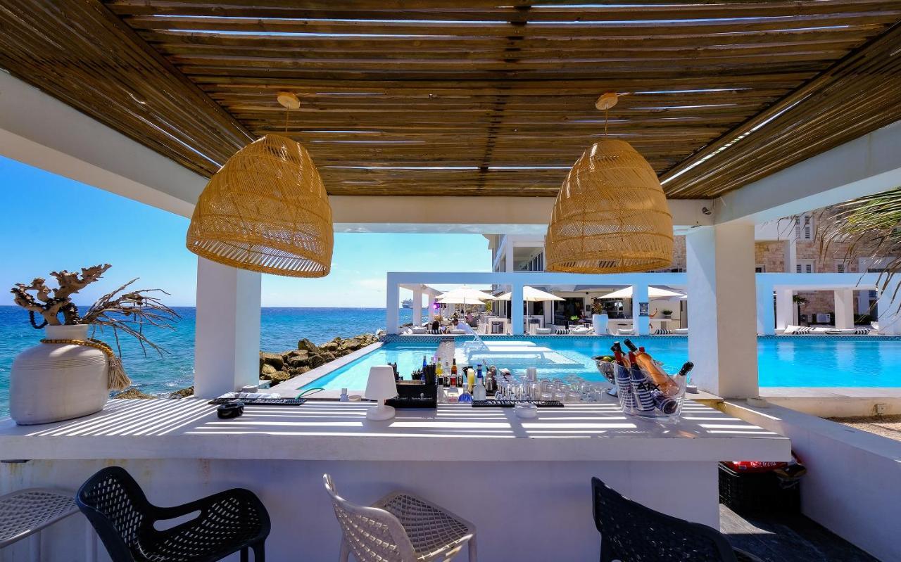 Saint Tropez Boutique Hotel Виллемстад Экстерьер фото