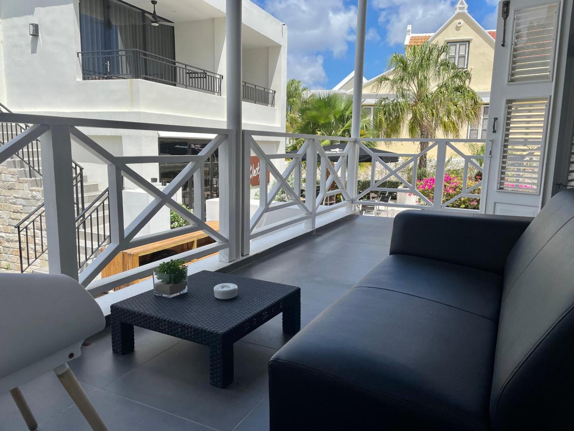 Saint Tropez Boutique Hotel Виллемстад Номер фото