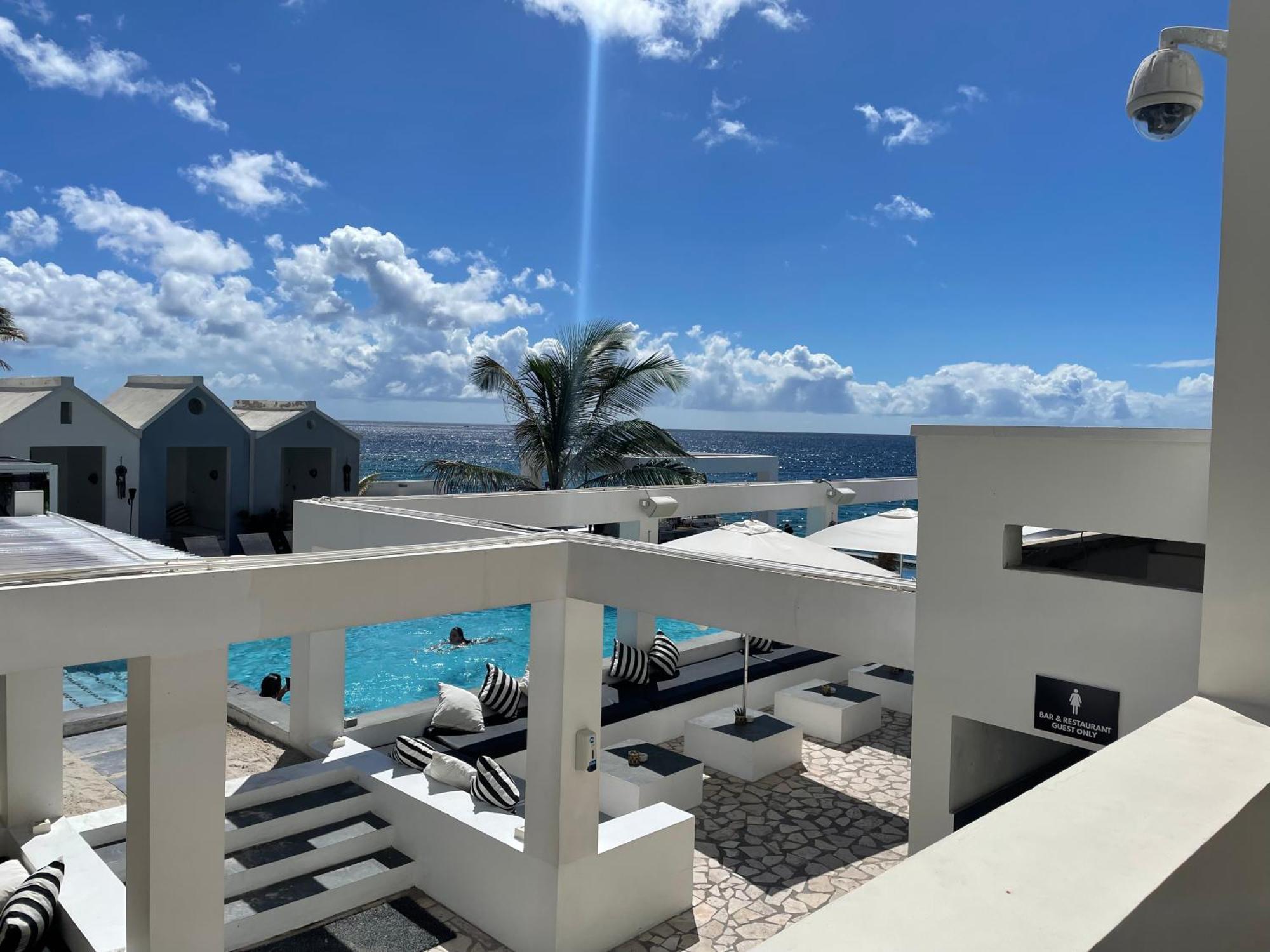 Saint Tropez Boutique Hotel Виллемстад Номер фото